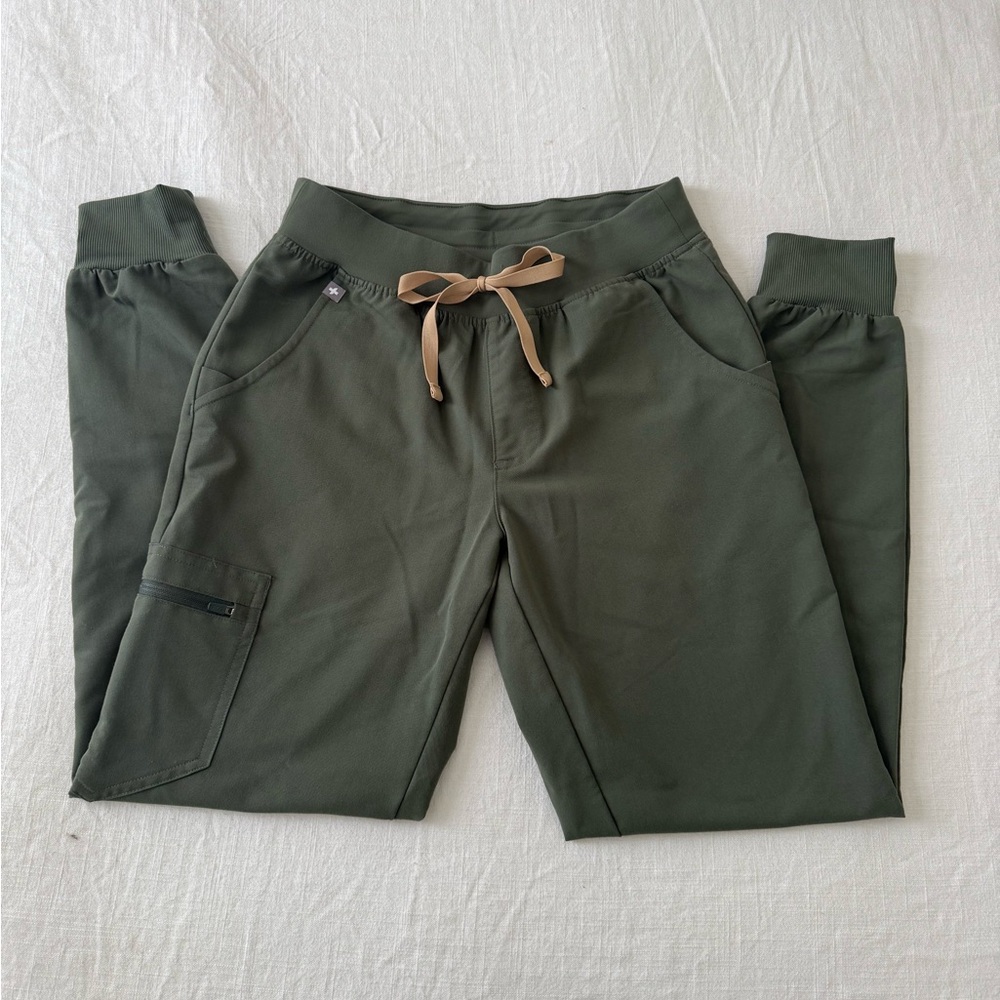 Figs Zamora Scrub Jogger- Size XS, Moss